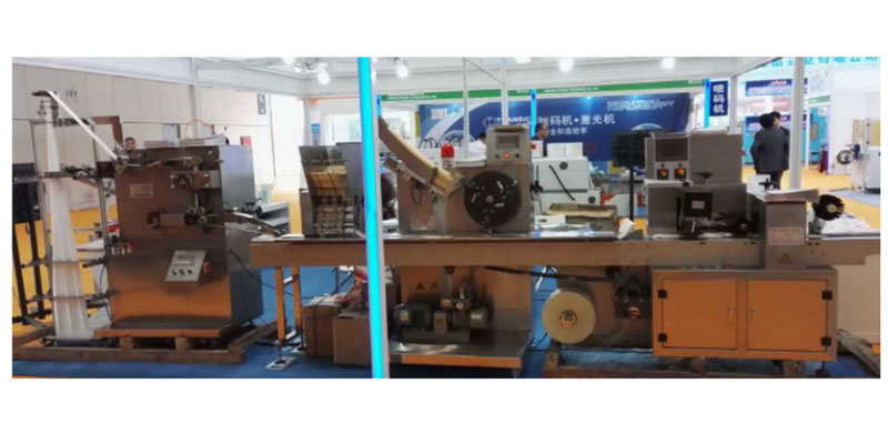 HY-260四件套（筷子 牙簽 勺子 紙巾）全自動包裝機產品細節(jié)